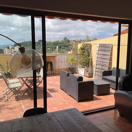 Apartment T2 Traversant Avec Grande Terrasse Et Piscine *