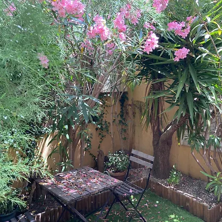 T2 Traversant Avec Grande Terrasse Et Piscine Apartment Cagnes-sur-Mer