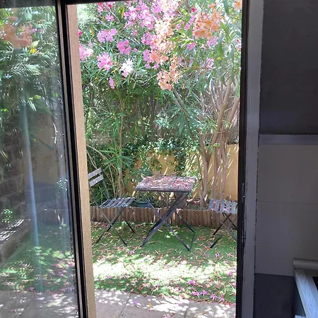 Apartment T2 Traversant Avec Grande Terrasse Et Piscine Cagnes-sur-Mer